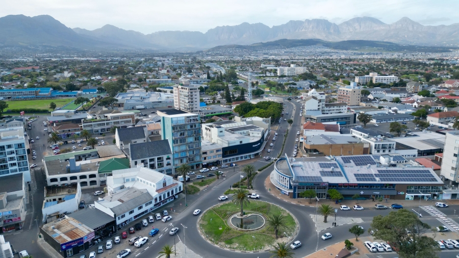 2 Bedroom Property for Sale in Strand Central Western Cape